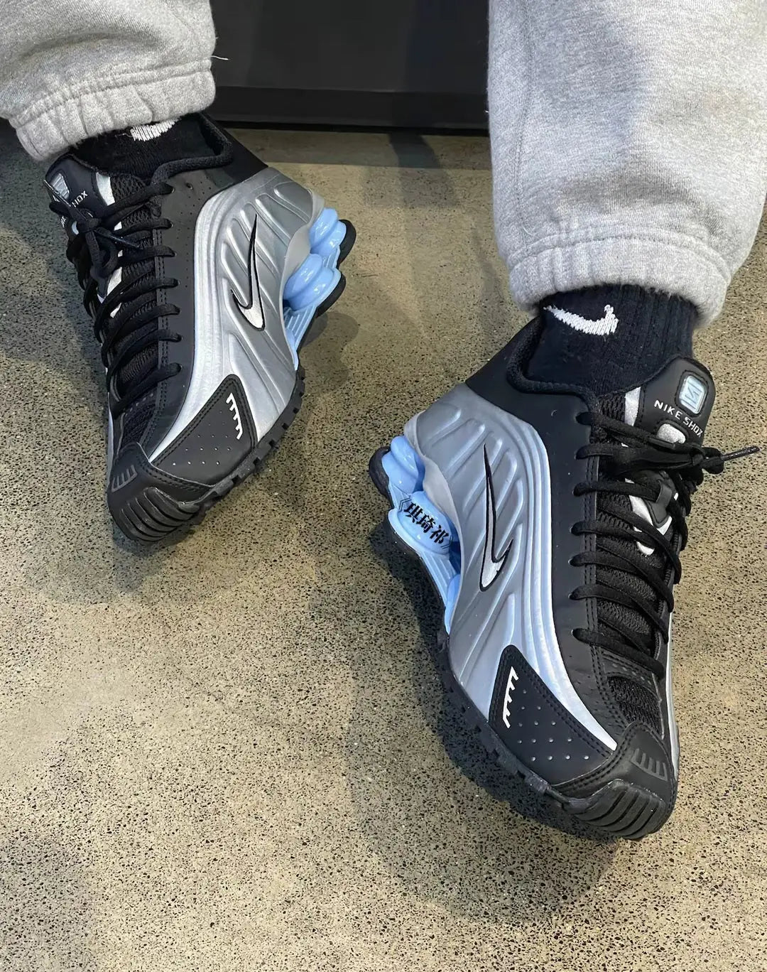 NIKE SHOX R4 2000 - NorthSide