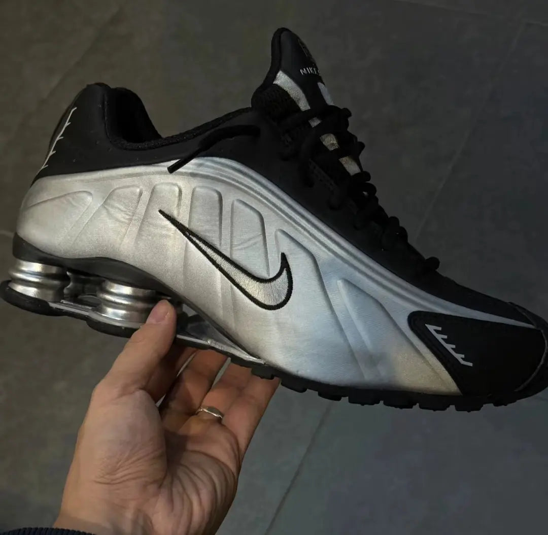 NIKE SHOX R4 2000 - NorthSide